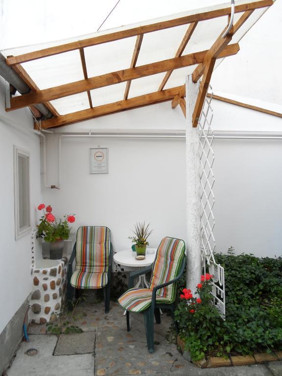 Garden Szivarvany Utcai Vendeghaz Сегед Екстериор снимка